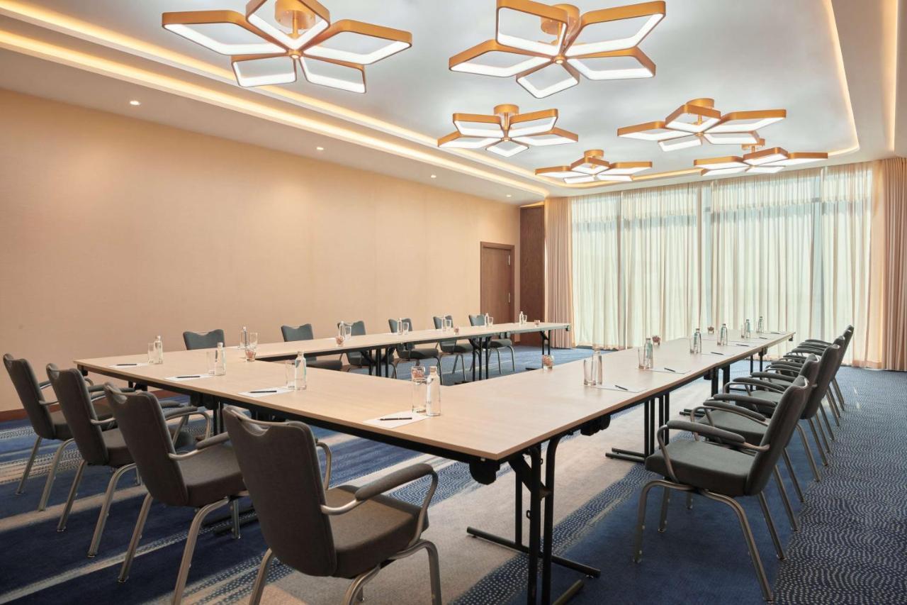 Radisson Blu Hotel Riyadh Convention And Exhibition Center エクステリア 写真 Meeting room
