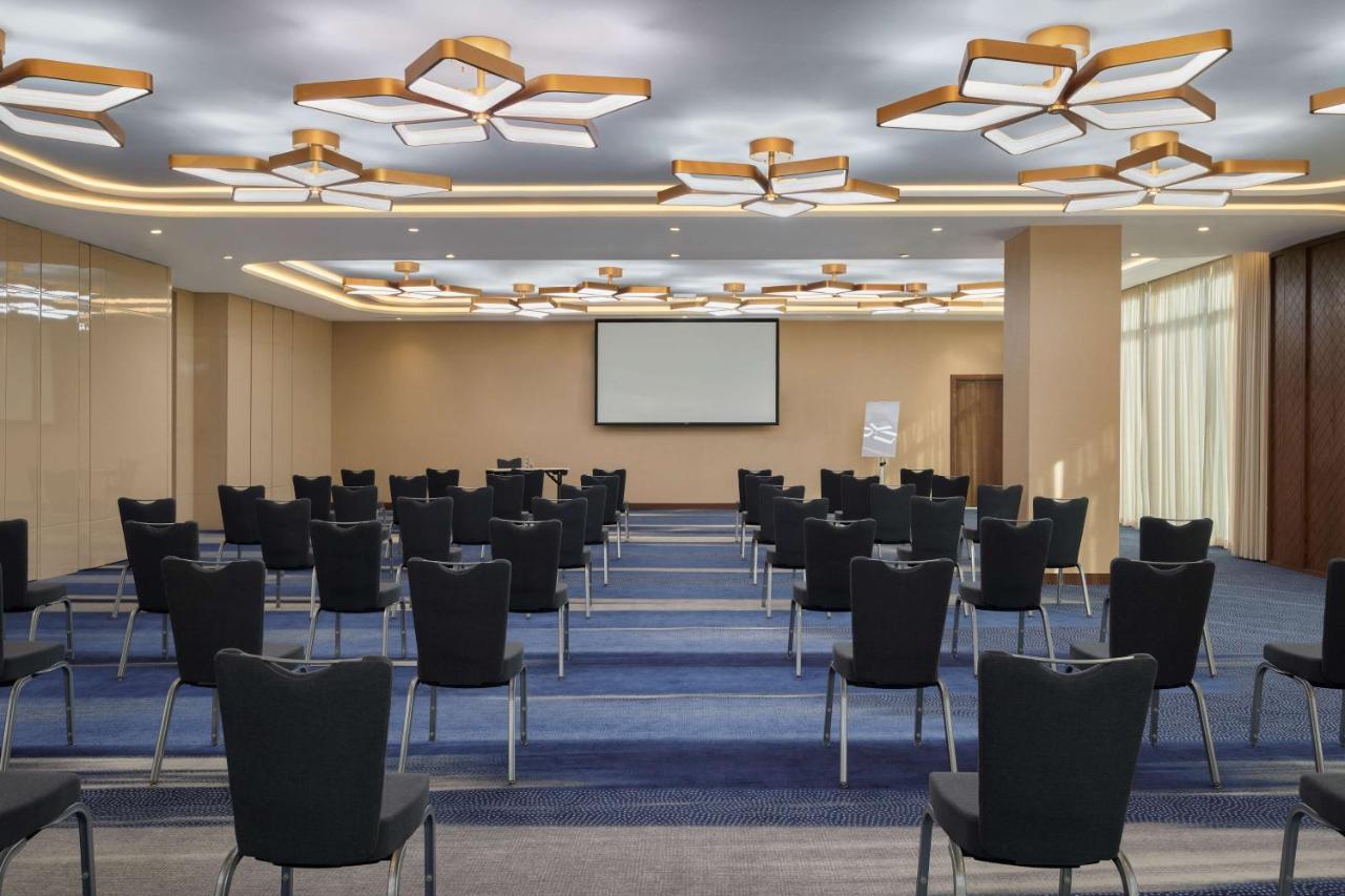 Radisson Blu Hotel Riyadh Convention And Exhibition Center エクステリア 写真 Meeting room