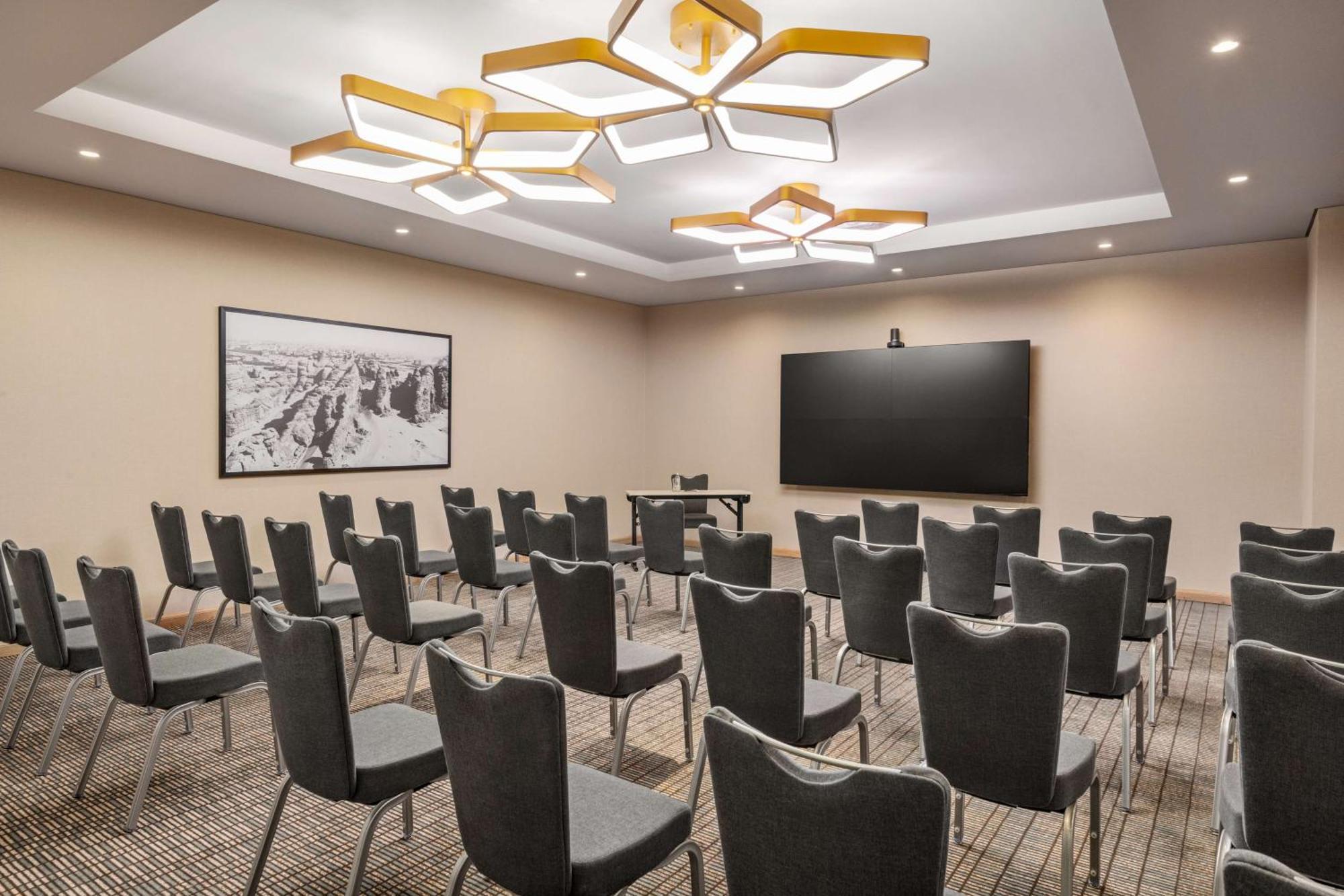 Radisson Blu Hotel Riyadh Convention And Exhibition Center エクステリア 写真 Meeting room