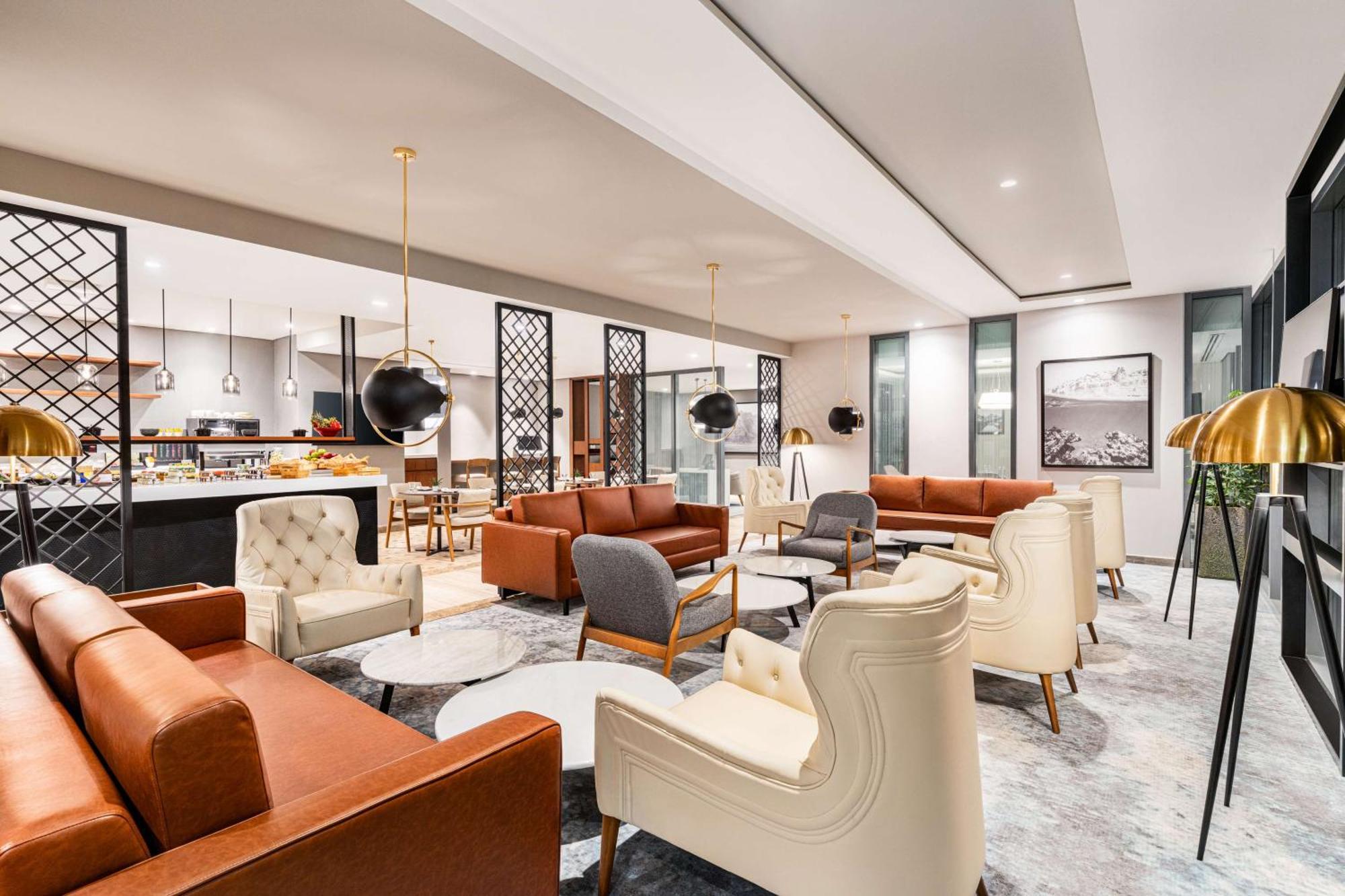 Radisson Blu Hotel Riyadh Convention And Exhibition Center エクステリア 写真 The lounge at the airport